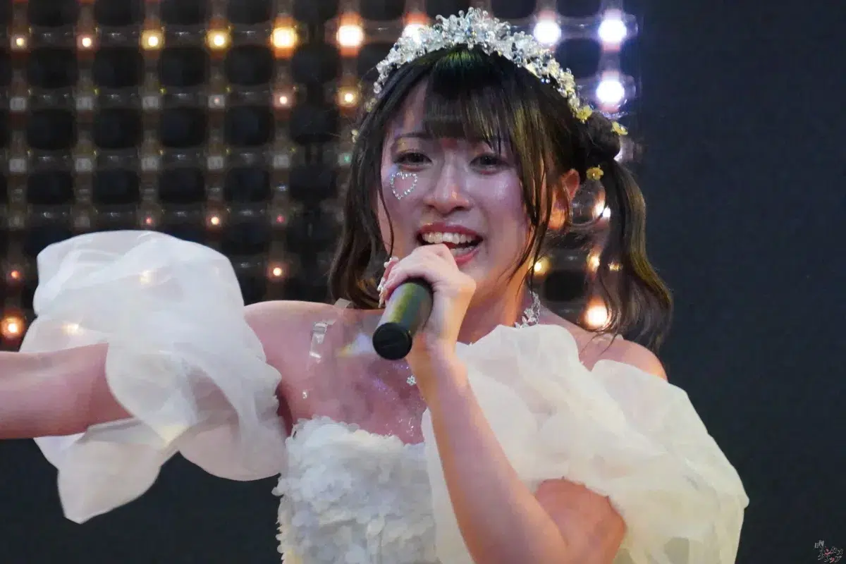 メノニューイヤー八神最音、笑顔と涙の卒業式。大熱狂の秋葉原P.A.R.M.Sで新たな門出を祝福