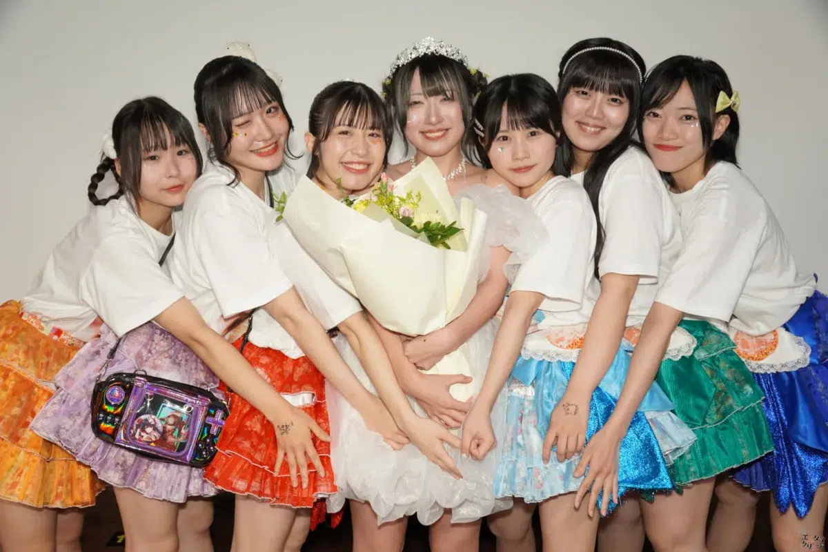メノニューイヤー八神最音、笑顔と涙の卒業式。大熱狂の秋葉原P.A.R.M.Sで新たな門出を祝福
