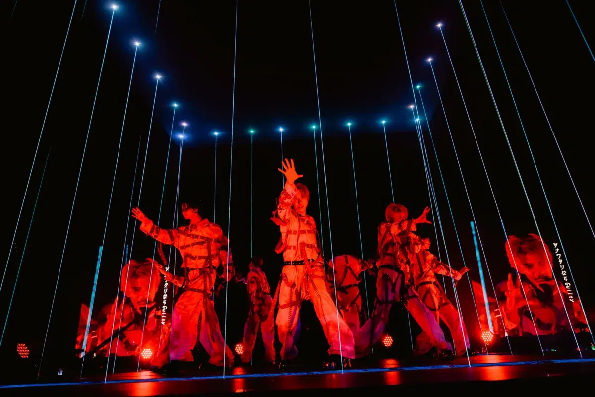 7人組ダンスヴォーカルグループ・原因は自分にある。 初のアリーナツアーを5万人の観測者とともに完走！ あふれる感謝とサプライズで魅せた新たな景色