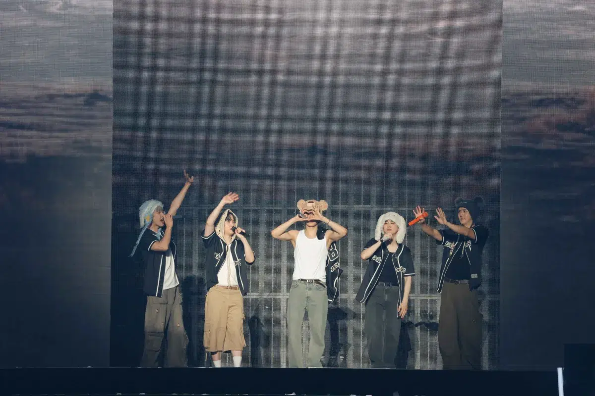 EXO、約6年ぶりのワールドツアー日本公演を完走! 9 EXO、約6年ぶりのワールドツアー日本公演を完走!