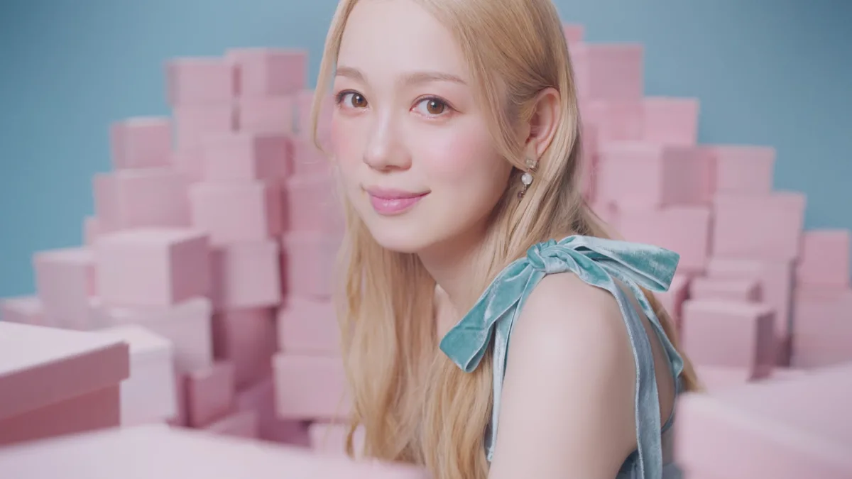 西野カナ 新曲「Power of Love」MV公開!25人の西野カナが登場するシーンに注目! 1 西野カナ 新曲「Power of Love」MV公開!25人の西野カナが登場するシーンに注目!