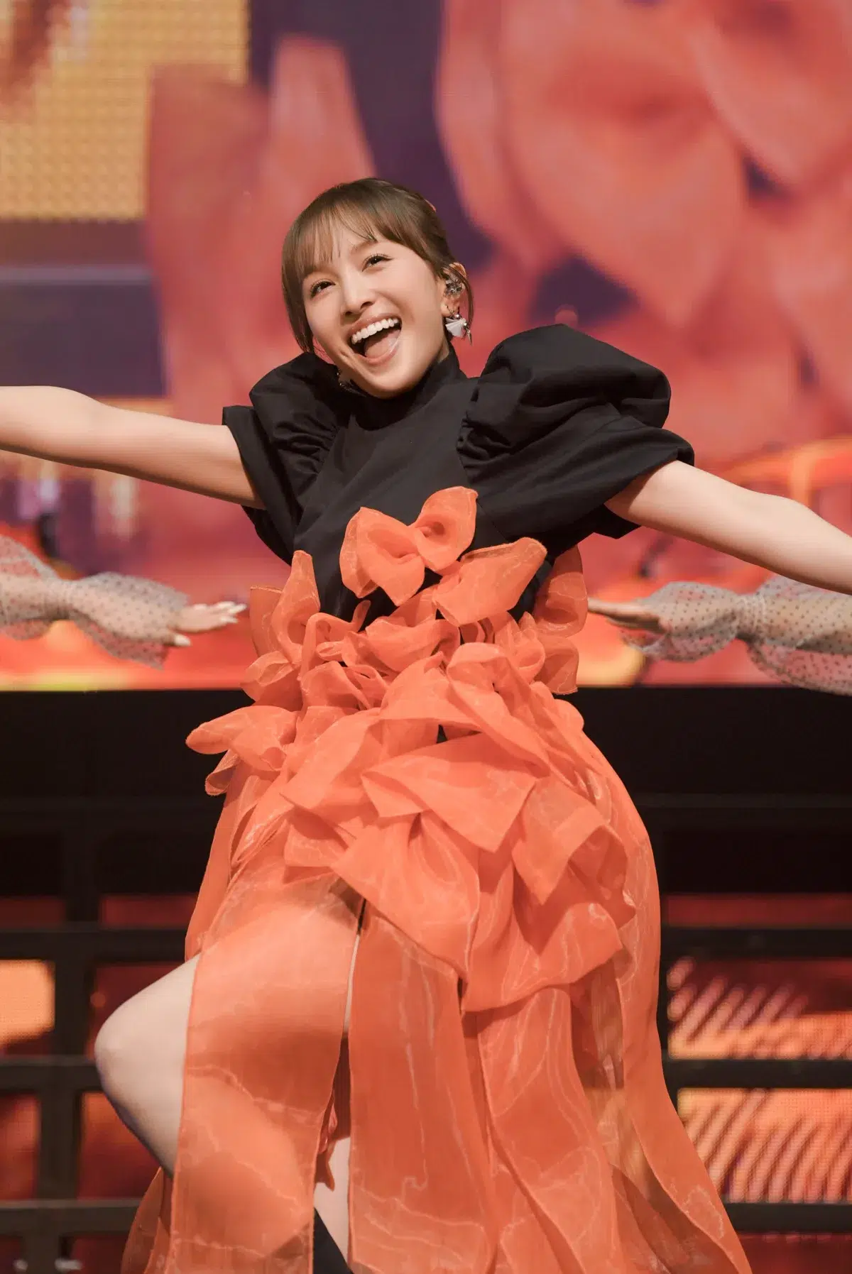 ももクロ・百田夏菜子 32歳の誕生日をモノノフと共に祝うバースデーパーティー『32! SUNNY PARTY〜!!』を開催!ももクロ楽曲と人気のソロ曲によるライブと参加型の企画コーナーでモノノフを魅了! 10 ももクロ・百田夏菜子 32歳の誕生日をモノノフと共に祝うバースデーパーティー『32! SUNNY PARTY〜!!』を開催!ももクロ楽曲と人気のソロ曲によるライブと参加型の企画コーナーでモノノフを魅了!