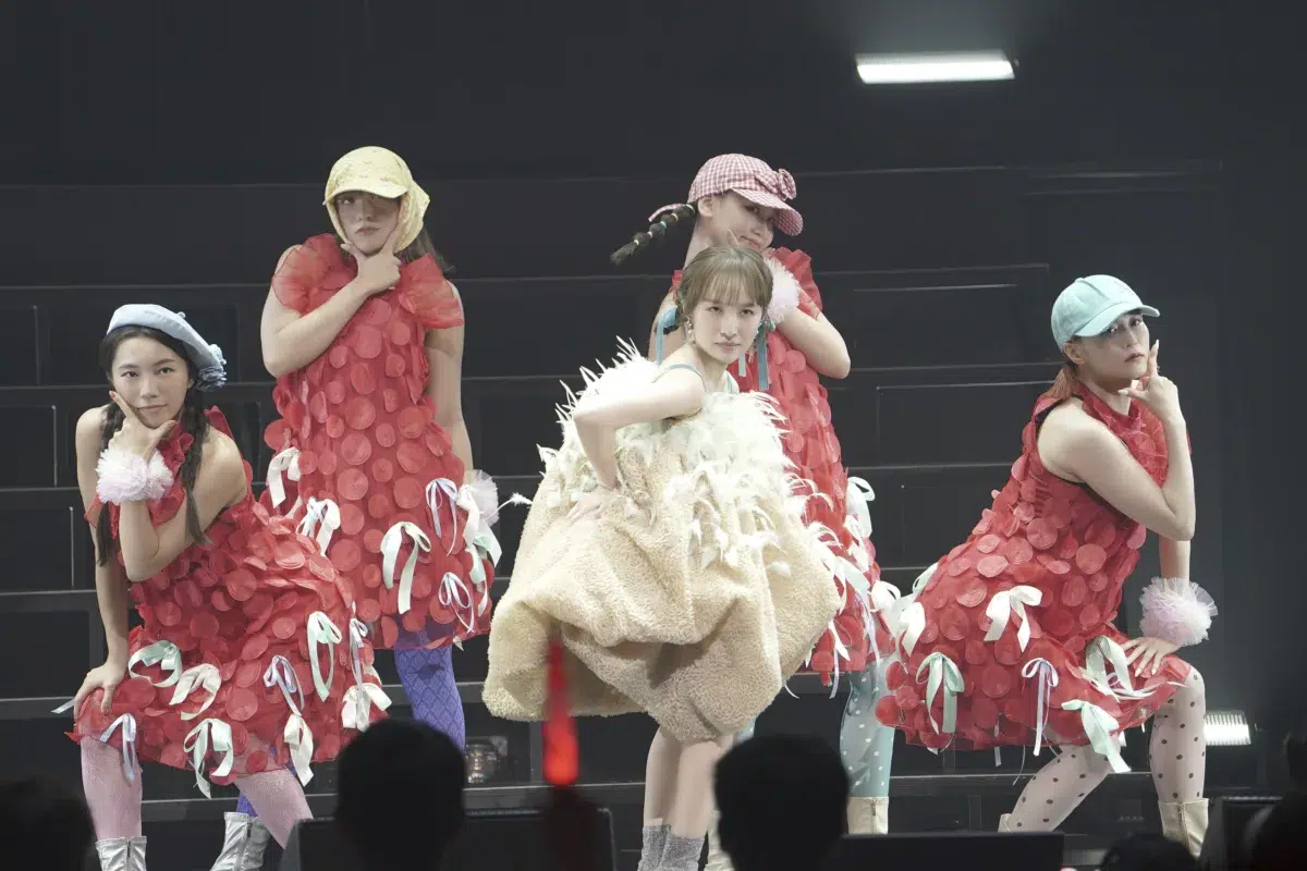 ももクロ・百田夏菜子 32歳の誕生日をモノノフと共に祝うバースデーパーティー『32! SUNNY PARTY〜!!』を開催!ももクロ楽曲と人気のソロ曲によるライブと参加型の企画コーナーでモノノフを魅了! 3 ももクロ・百田夏菜子 32歳の誕生日をモノノフと共に祝うバースデーパーティー『32! SUNNY PARTY〜!!』を開催!ももクロ楽曲と人気のソロ曲によるライブと参加型の企画コーナーでモノノフを魅了!