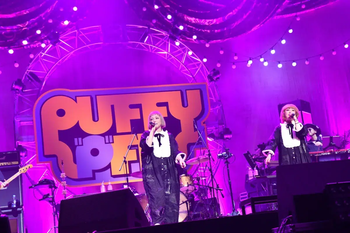 デビュー30周年を迎えるPUFFY 初主催のフェス【PUFFYの❝P❞FES】開催!ウルフルズ、UNICORN他豪華アーティスト出演!2027年全国5カ所にてZeppツアー決定! 21 デビュー30周年を迎えるPUFFY 初主催のフェス【PUFFYの❝P❞FES】開催!ウルフルズ、UNICORN他豪華アーティスト出演!2027年全国5カ所にてZeppツアー決定!