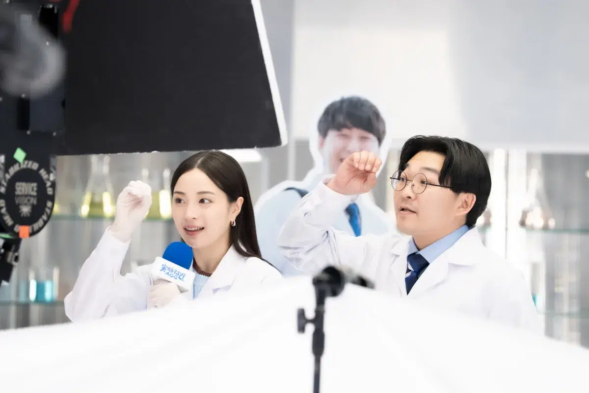 広瀬すず＆オズワルド出演『AGC』新CM解禁！畠中さんは甲冑姿で緊急参戦！？
