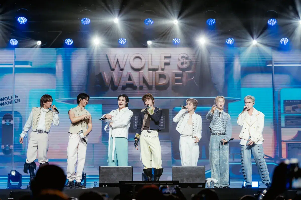 【WOLF & WANDER】デビュー後初のパフォーマンスをバンコクで披露！デビュー曲「Better Life」やカバー楽曲を歌唱し国境を越える7人のハーモニーで観客を魅了！