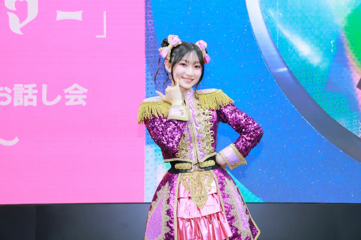 あの名曲で芯のある歌声が響く…！宮本佳林『HANAKIN』リリイベでJuice=Juiceメドレー披露。ソロ5周年に向けた「世界HANAKIN化計画」とは？