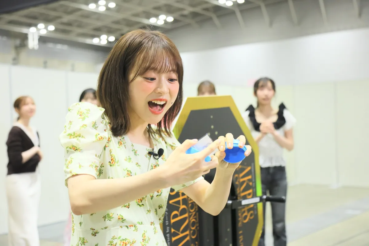 【AKB48】千葉恵里が神引きで1番!武藤小麟は46番「推しが『好きish』コンサート」座席エリア大抽選会レポート 6 【AKB48】千葉恵里が神引きで1番!武藤小麟は46番「推しが『好きish』コンサート」座席エリア大抽選会レポート