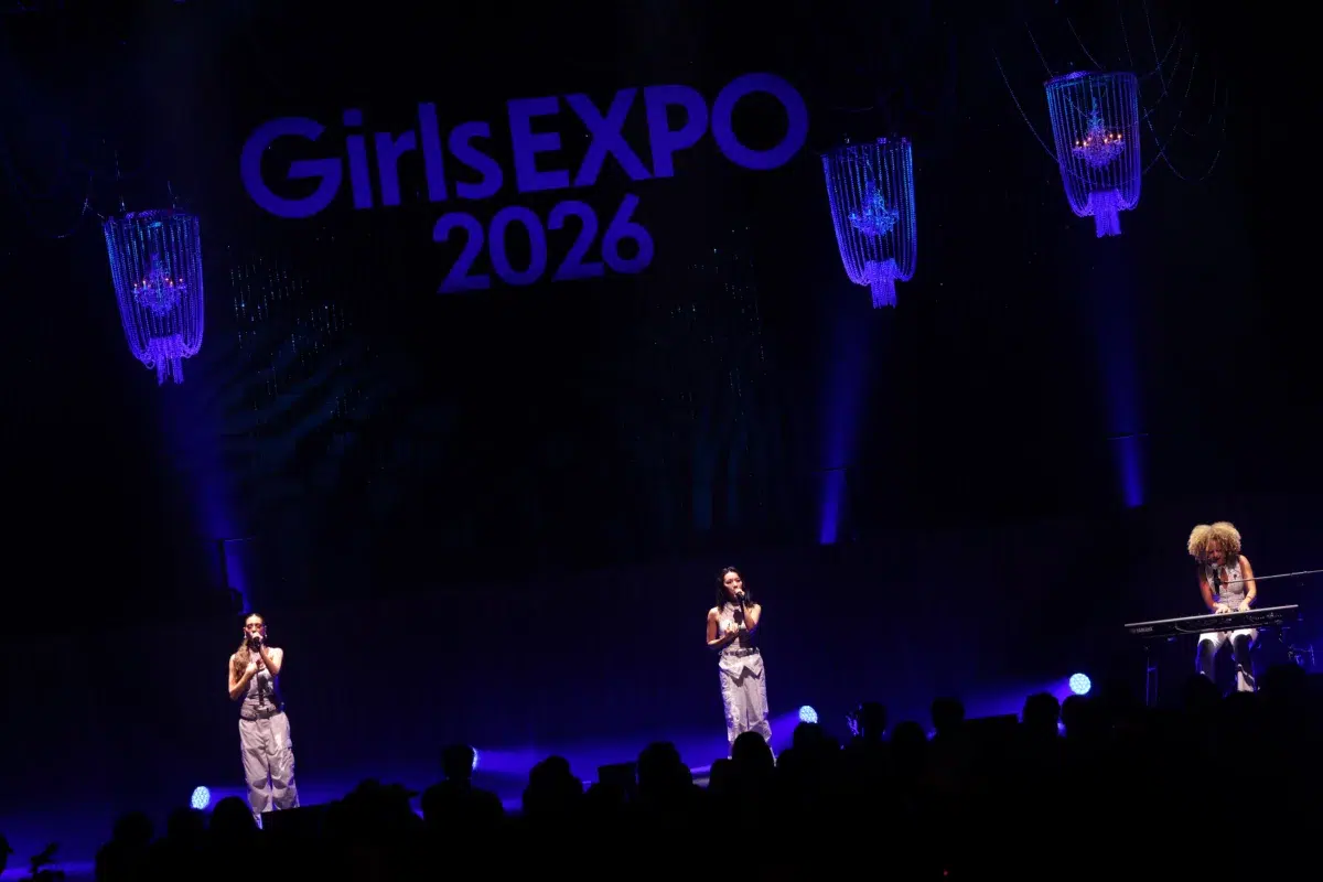 【LDH PERFECT YEAR 2026】LDH DREAM PARK 2026開幕！初日はガールズグループ6組が初集結！グループの垣根を超えたコラボパフォーマンスやLDHアーティストのスペシャルメドレーを含む全40曲を披露！