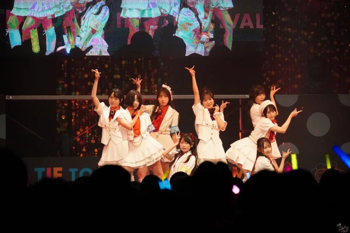 ロージークロニクルがTIF2026で躍動!『夏のイナズマ』熱唱でHEAT GARAGEが夏色に染まる 3 ロージークロニクルがTIF2026で躍動!『夏のイナズマ』熱唱でHEAT GARAGEが夏色に染まる