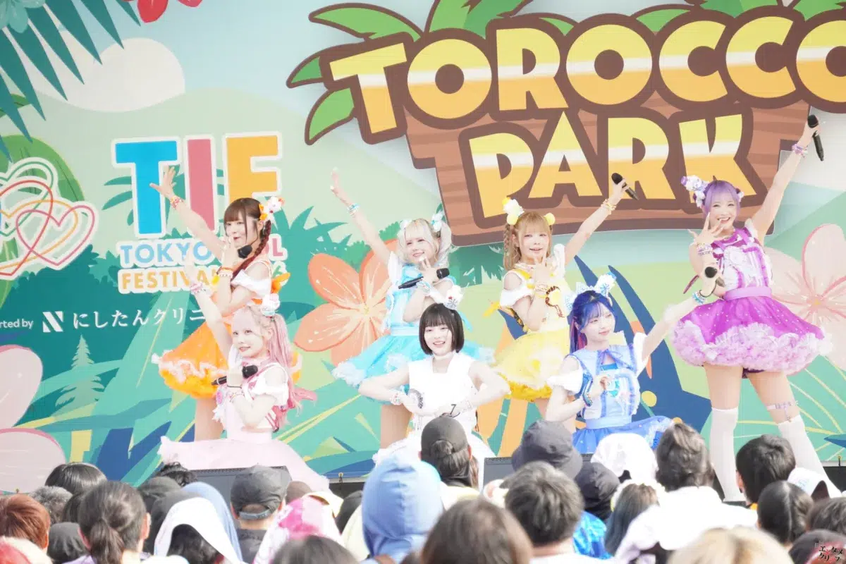 【TIF2026】NANIMONOが2ステージで躍動！ 野外でのエモーショナルな姿から一転、話題の中毒曲「陰ターネットミーーーム」で熱狂の渦へ