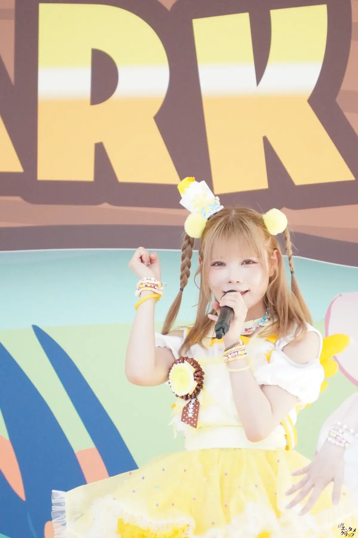 【TIF2026】NANIMONOが2ステージで躍動！ 野外でのエモーショナルな姿から一転、話題の中毒曲「陰ターネットミーーーム」で熱狂の渦へ