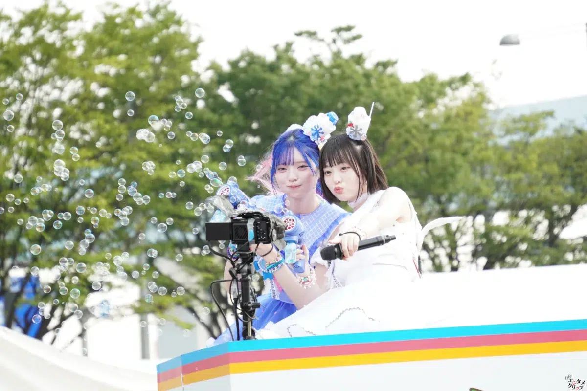 【TIF2026】NANIMONOが2ステージで躍動！ 野外でのエモーショナルな姿から一転、話題の中毒曲「陰ターネットミーーーム」で熱狂の渦へ