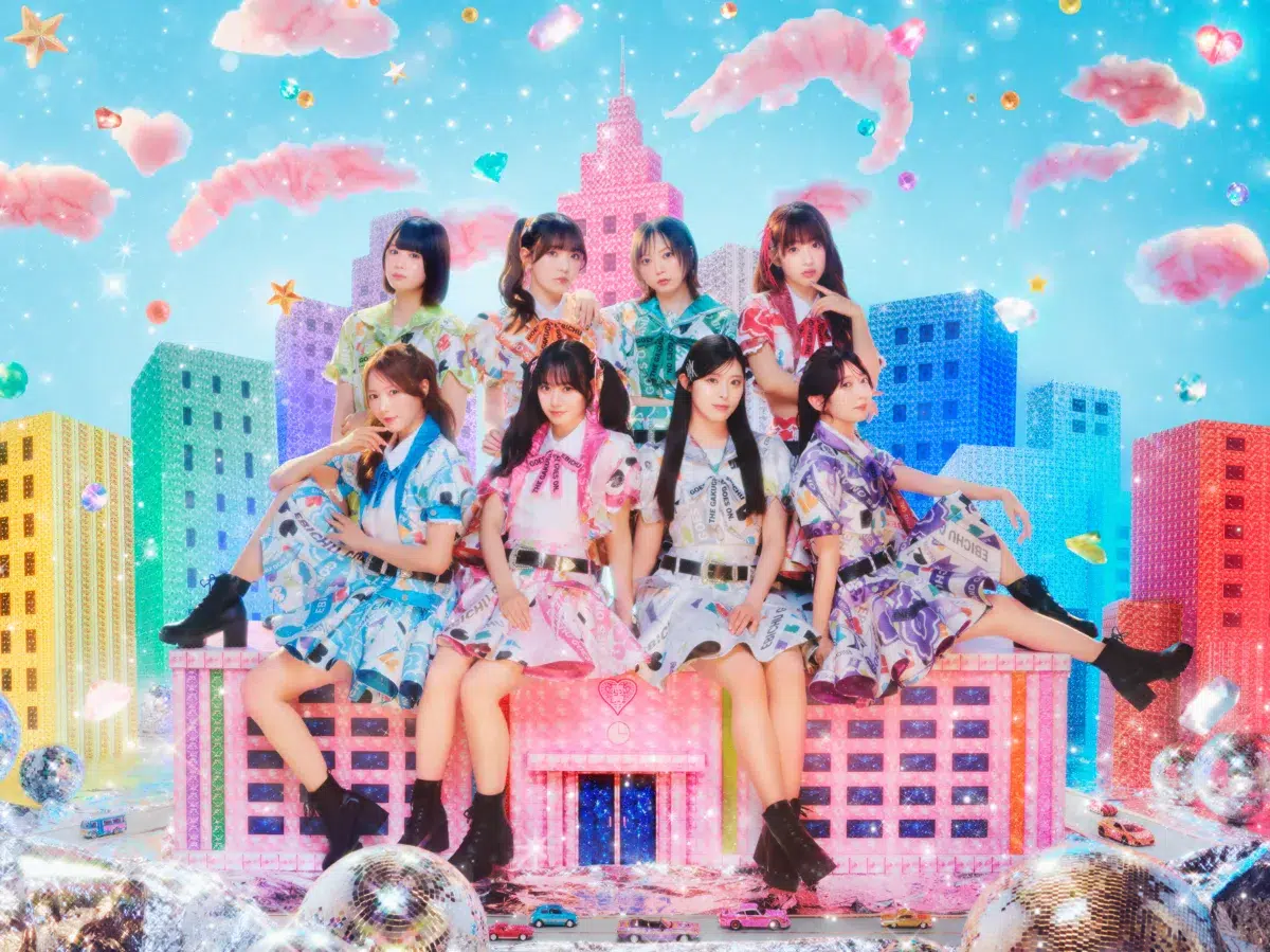 私立恵比寿中学 今年も恒例の「FAMIEN」開催！大阪発3ピースロックバンド・カネヨリマサル提供の新曲「スーパーブルー」8/26(水)配信リリース決定！ジャケット写真も公開！さらに、仲村悠菜主演映画「つりこまち」主題歌にも決定！ 2027/2/6,7には「大学芸会」の開催も決定！