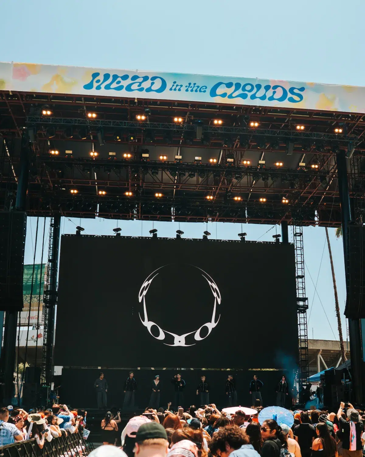 ONE OR EIGHT、米大型音楽フェス『Head In The Clouds』初出演!熱狂のパフォーマンスでLAの観客を魅了 1 ONE OR EIGHT、米大型音楽フェス『Head In The Clouds』初出演!熱狂のパフォーマンスでLAの観客を魅了