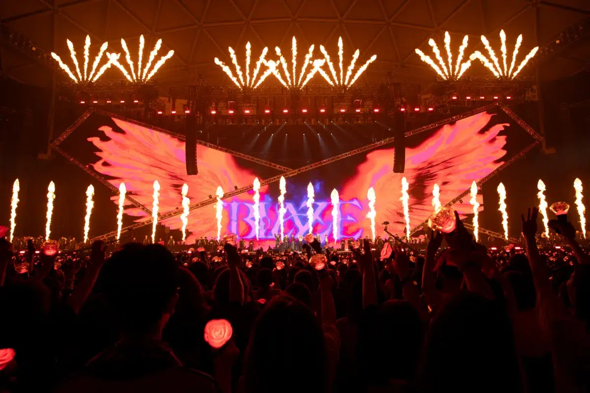 【三代目 J SOUL BROTHERS】9度目となるドームツアー完走!! 15周年の"JSB LAND"ならではのコラボをMATE へ感謝を込めた特別なステージセットで魅せる! 11 【三代目 J SOUL BROTHERS】9度目となるドームツアー完走!! 15周年の"JSB LAND"ならではのコラボをMATE へ感謝を込めた特別なステージセットで魅せる!