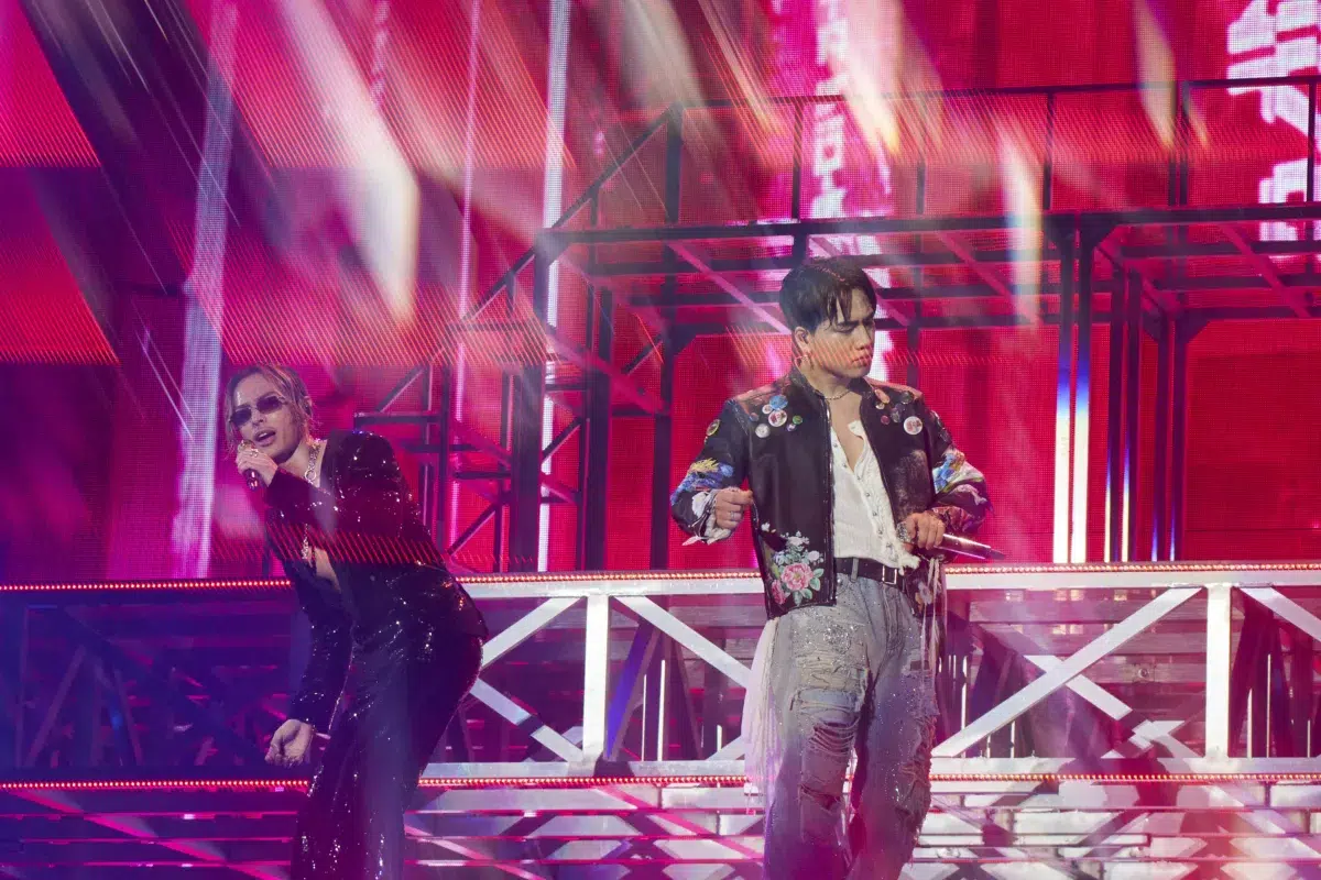 【三代目 J SOUL BROTHERS】9度目となるドームツアー完走!! 15周年の"JSB LAND"ならではのコラボをMATE へ感謝を込めた特別なステージセットで魅せる! 8 【三代目 J SOUL BROTHERS】9度目となるドームツアー完走!! 15周年の"JSB LAND"ならではのコラボをMATE へ感謝を込めた特別なステージセットで魅せる!