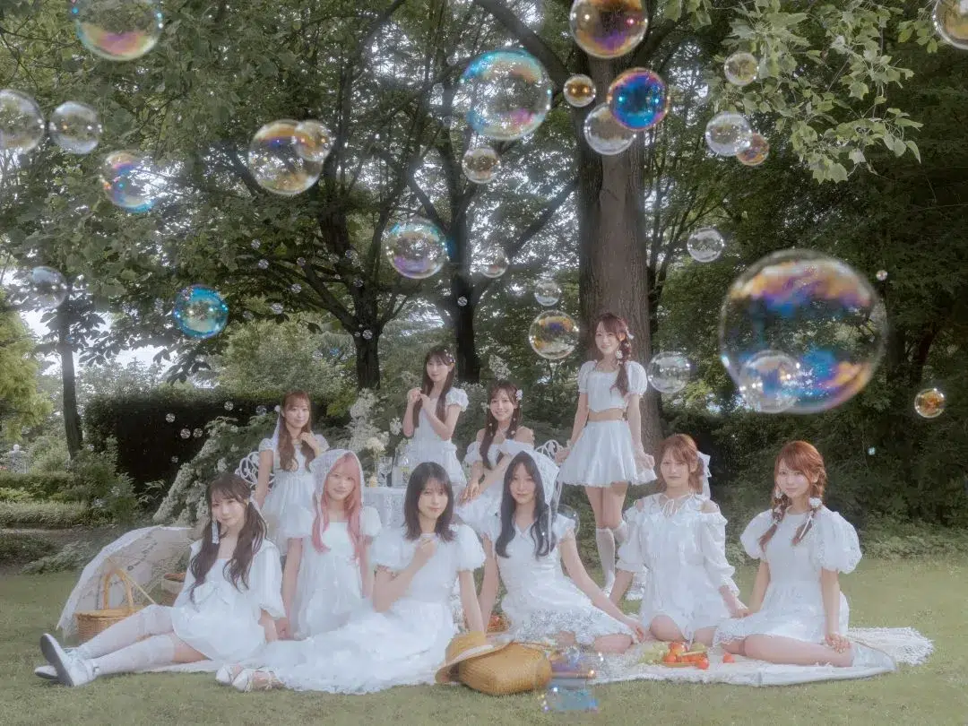 ＝LOVE　21stシングル表題曲『恋、はじめました。』MV公開！！ 夏も恋も、この瞬間から始まる！！恋の予感でいっぱいの、ときめきを詰め込んだイコラブのキュートなサマーラブソング！