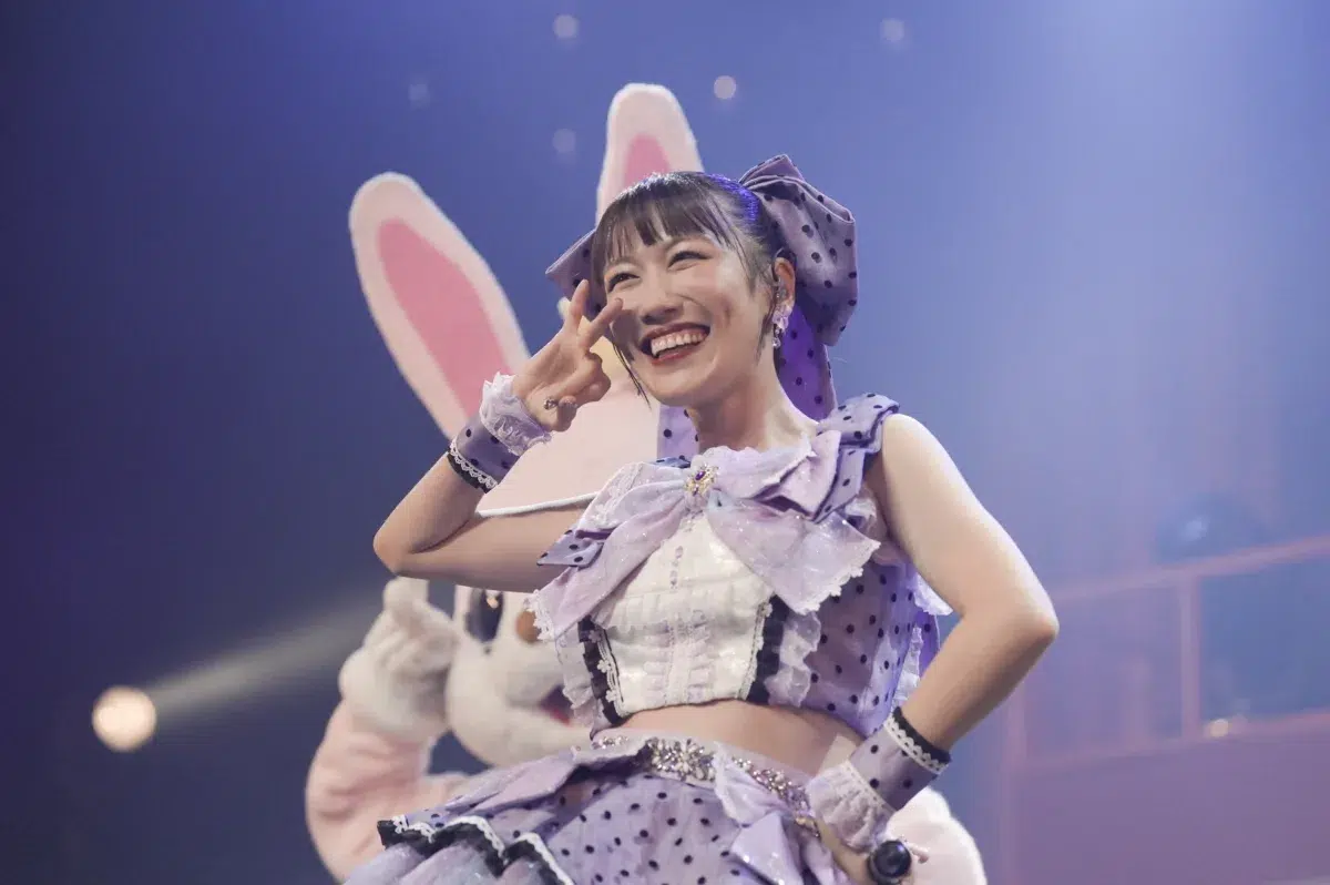 ももクロ高城れに、「盆踊り」と「サンバカーニバル」という異なるテーマの二部公演のソロコンサートを地元・横浜で開催。モノノフとお祭り騒ぎの1日に! 12 ももクロ高城れに、「盆踊り」と「サンバカーニバル」という異なるテーマの二部公演のソロコンサートを地元・横浜で開催。モノノフとお祭り騒ぎの1日に!