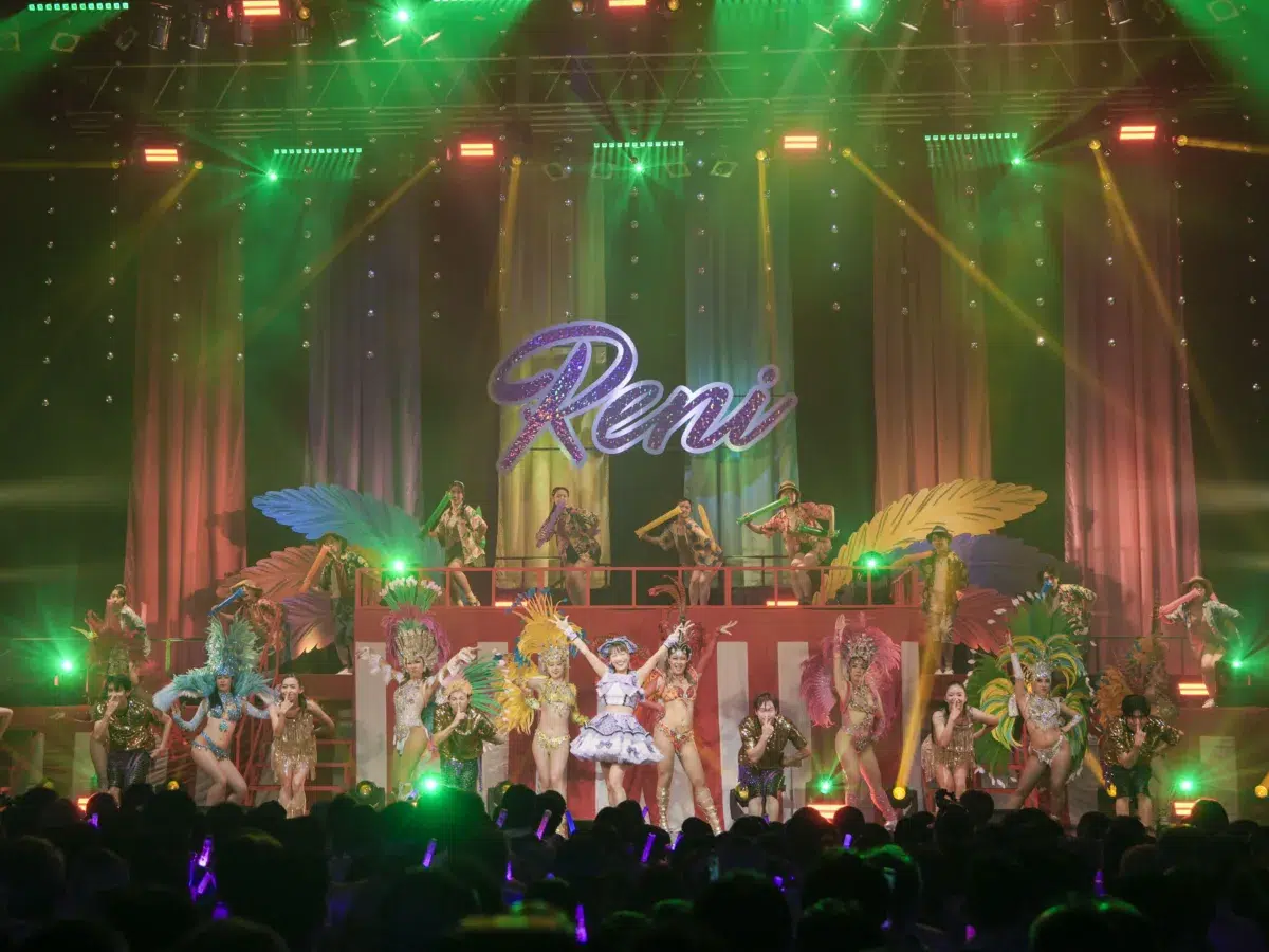 ももクロ高城れに、「盆踊り」と「サンバカーニバル」という異なるテーマの二部公演のソロコンサートを地元・横浜で開催。モノノフとお祭り騒ぎの1日に! 13 ももクロ高城れに、「盆踊り」と「サンバカーニバル」という異なるテーマの二部公演のソロコンサートを地元・横浜で開催。モノノフとお祭り騒ぎの1日に!