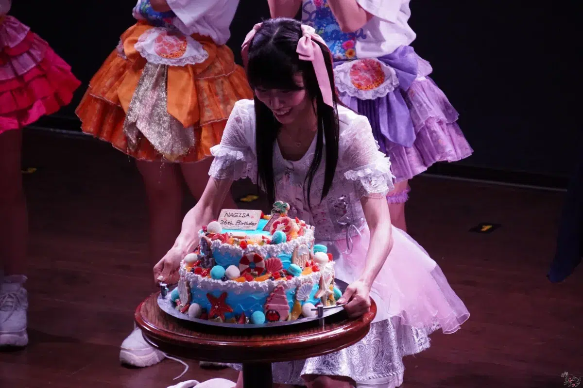 メノニューイヤー早乙女渚、初の生誕祭で見せたドレス姿にファン歓喜！「やりたいこと全部」詰め込んだ奇跡の一夜をレポ