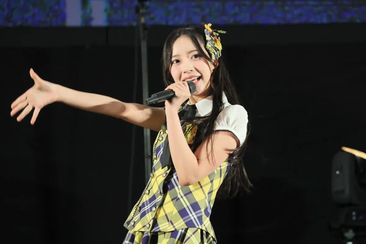 AKB48 68thシングル『好き ish』発売記念イベント「握手祭」を初開催！全6曲の熱狂ステージパフォーマンスをレポート