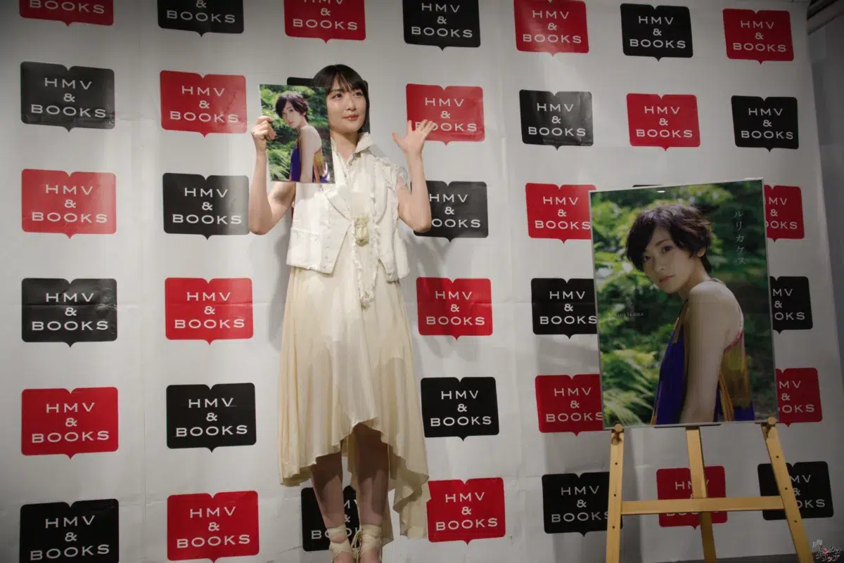 万人受けは狙わない。生駒里奈から長く支えてくれるファンへ贈る“15周年の記念品”！写真集に込めた深すぎる愛とは？