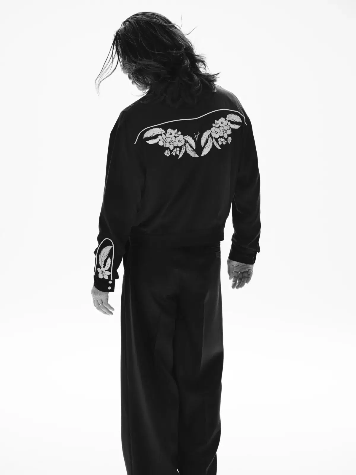 【EXILE AKIRA】EXILE AKIRA、活動20周年を記念しアパレルブランド「FORSOMEONE」とのコラボコレクションを発売!8月28日(金)より3日間限定のポップアップストアを開催! 10 【EXILE AKIRA】EXILE AKIRA、活動20周年を記念しアパレルブランド「FORSOMEONE」とのコラボコレクションを発売!8月28日(金)より3日間限定のポップアップストアを開催!