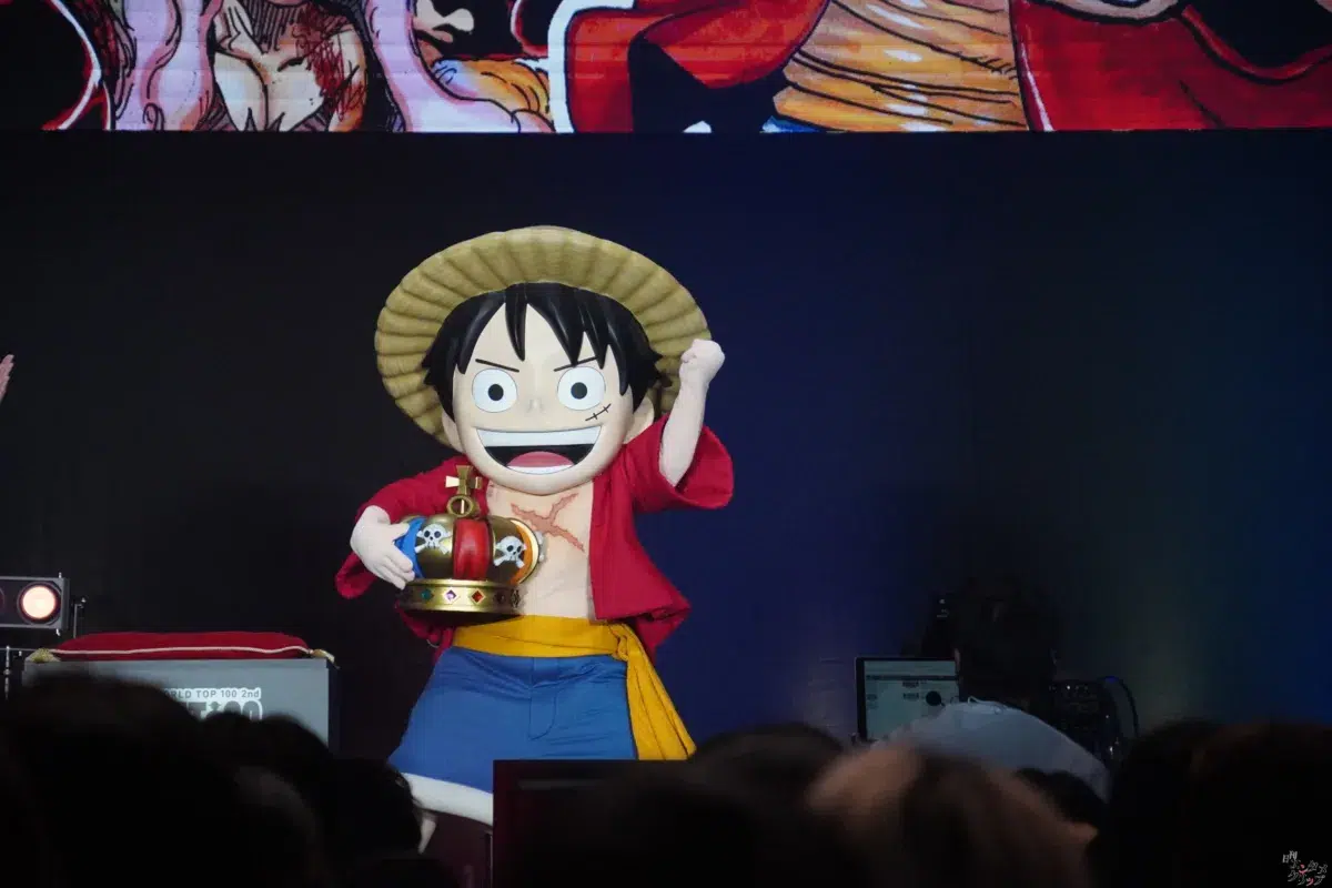 元モーニング娘。牧野真莉愛ルフィ衣装で登場！「ONE PIECE」世界人気投票第1位はルフィに決定「胸がいっぱいです」