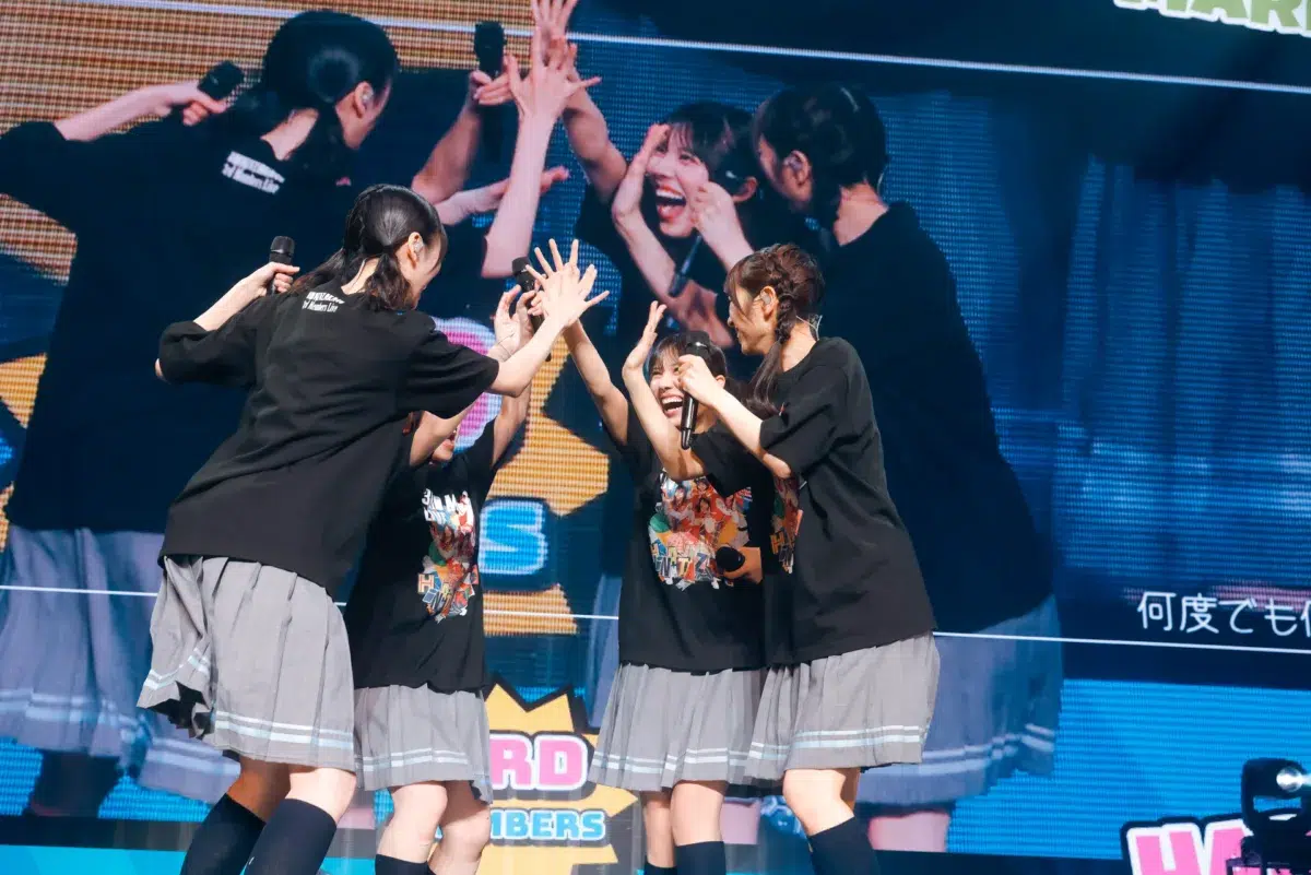 日向坂46三期生・山口陽世が卒業セレモニー実施!ライブハウスに日向坂46メンバーが全員集合! 14 日向坂46三期生・山口陽世が卒業セレモニー実施!ライブハウスに日向坂46メンバーが全員集合!