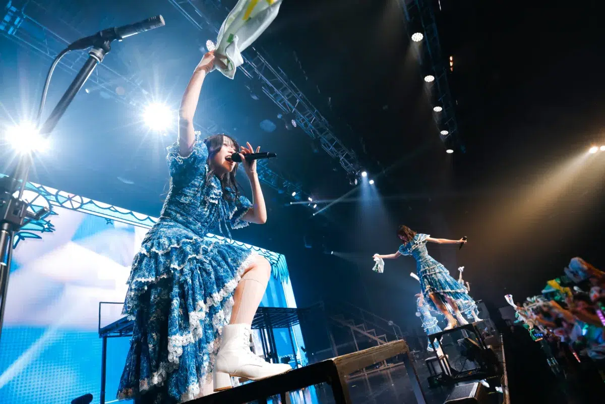日向坂46三期生・山口陽世が卒業セレモニー実施!ライブハウスに日向坂46メンバーが全員集合! 15 日向坂46三期生・山口陽世が卒業セレモニー実施!ライブハウスに日向坂46メンバーが全員集合!