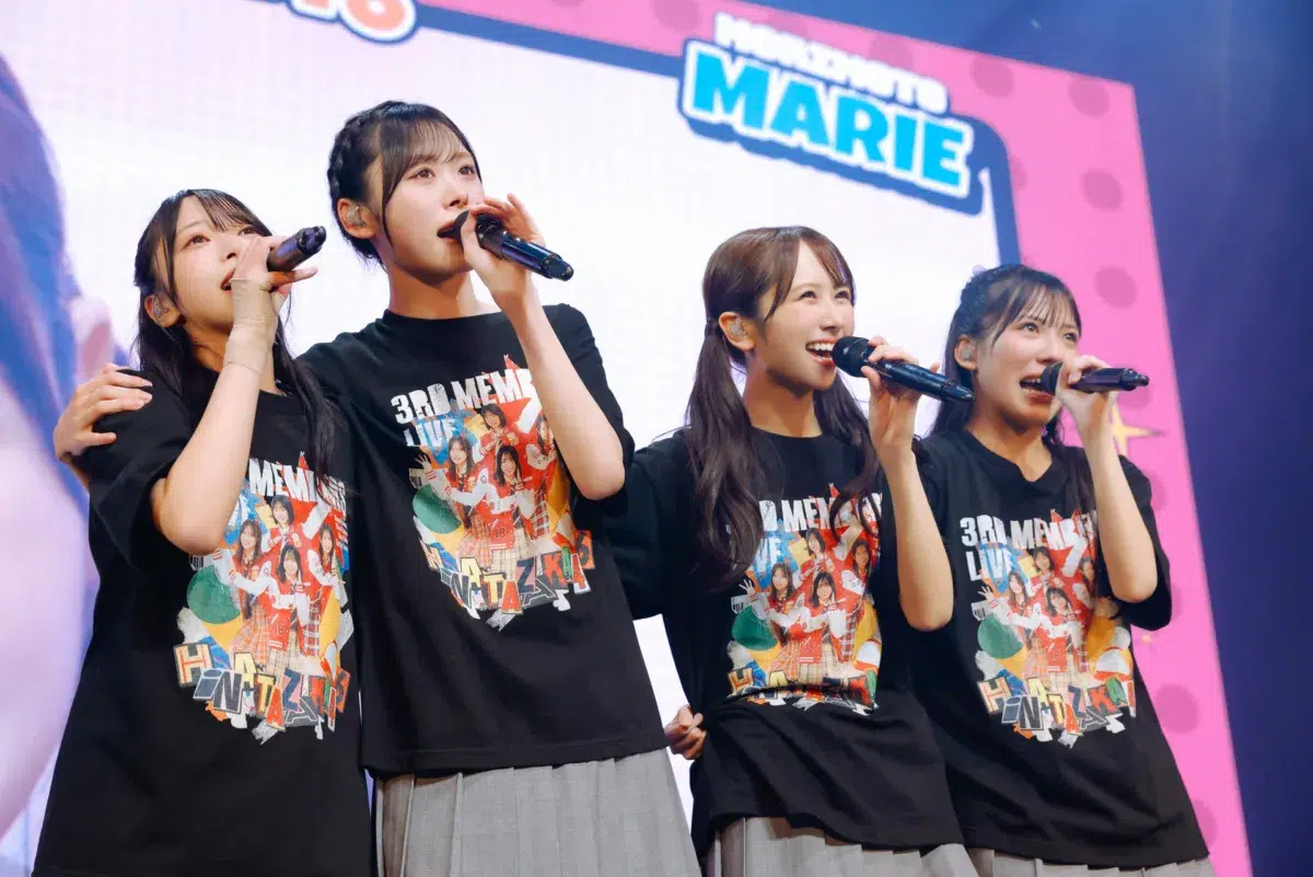 日向坂46三期生・山口陽世が卒業セレモニー実施!ライブハウスに日向坂46メンバーが全員集合! 28 日向坂46三期生・山口陽世が卒業セレモニー実施!ライブハウスに日向坂46メンバーが全員集合!