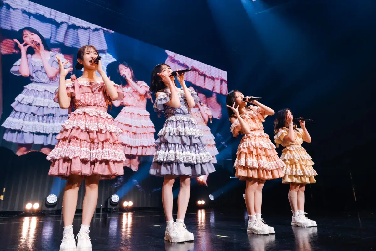 日向坂46三期生・山口陽世が卒業セレモニー実施!ライブハウスに日向坂46メンバーが全員集合! 8 日向坂46三期生・山口陽世が卒業セレモニー実施!ライブハウスに日向坂46メンバーが全員集合!