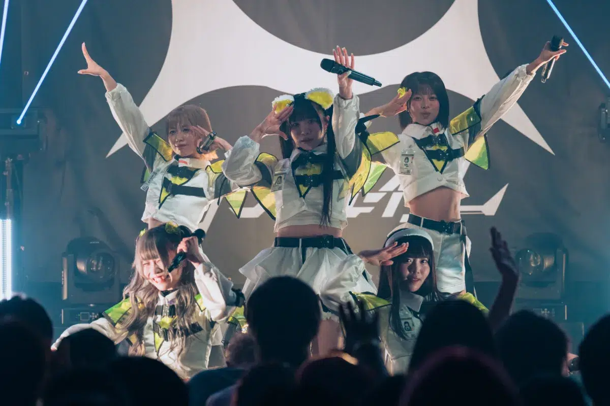 アストレイル、1周年記念ワンマンで”第一章”始動&新曲初披露! 104 アストレイル、1周年記念ワンマンで”第一章”始動&新曲初披露!