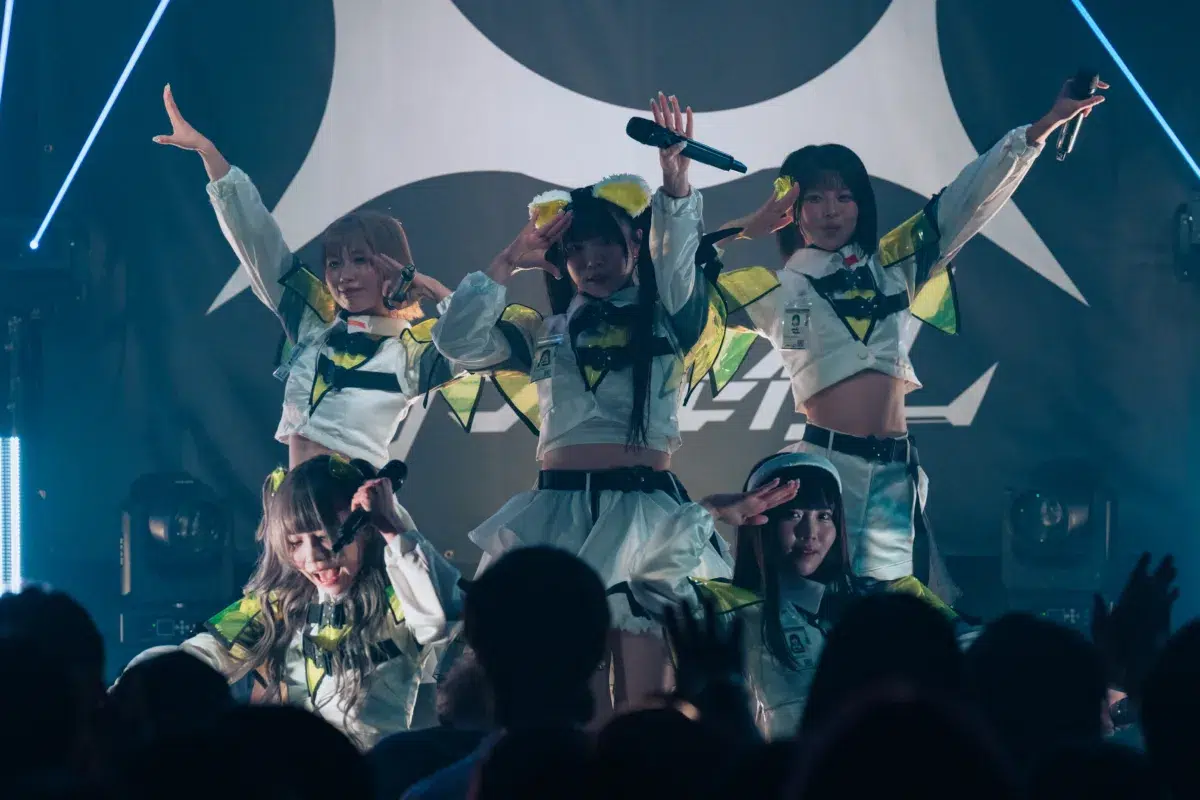 アストレイル、1周年記念ワンマンで”第一章”始動&新曲初披露! 105 アストレイル、1周年記念ワンマンで”第一章”始動&新曲初披露!