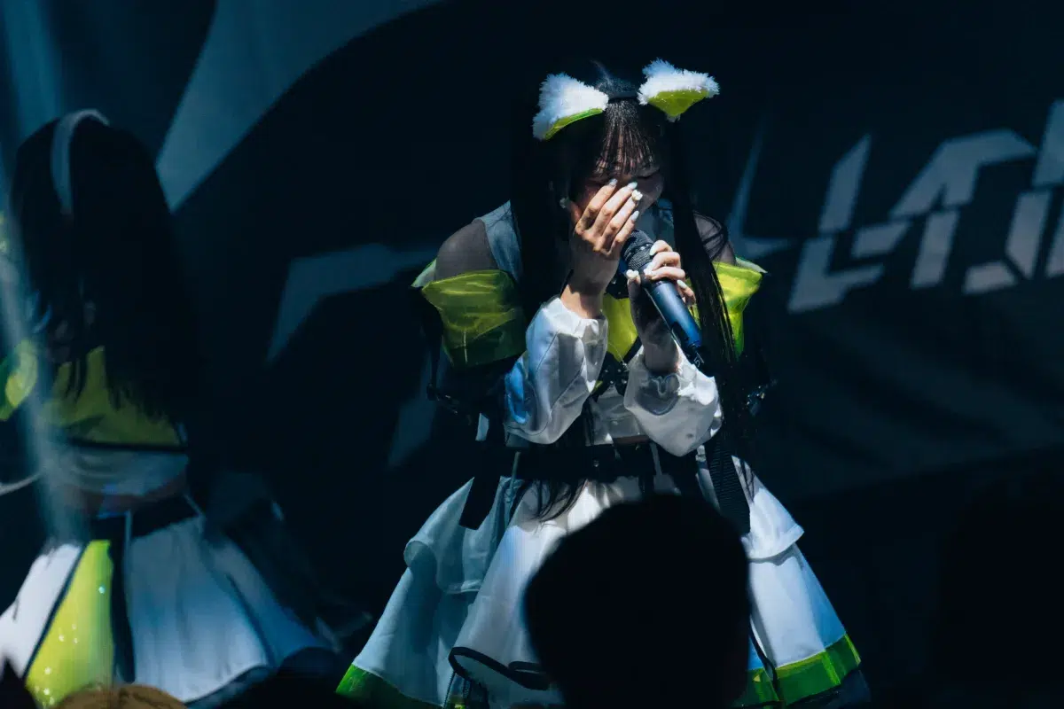 アストレイル、1周年記念ワンマンで”第一章”始動&新曲初披露! 110 アストレイル、1周年記念ワンマンで”第一章”始動&新曲初披露!
