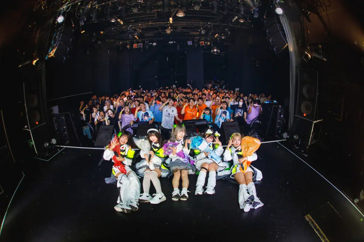 アストレイル、1周年記念ワンマンで”第一章”始動&新曲初披露! 12 アストレイル、1周年記念ワンマンで”第一章”始動&新曲初披露!
