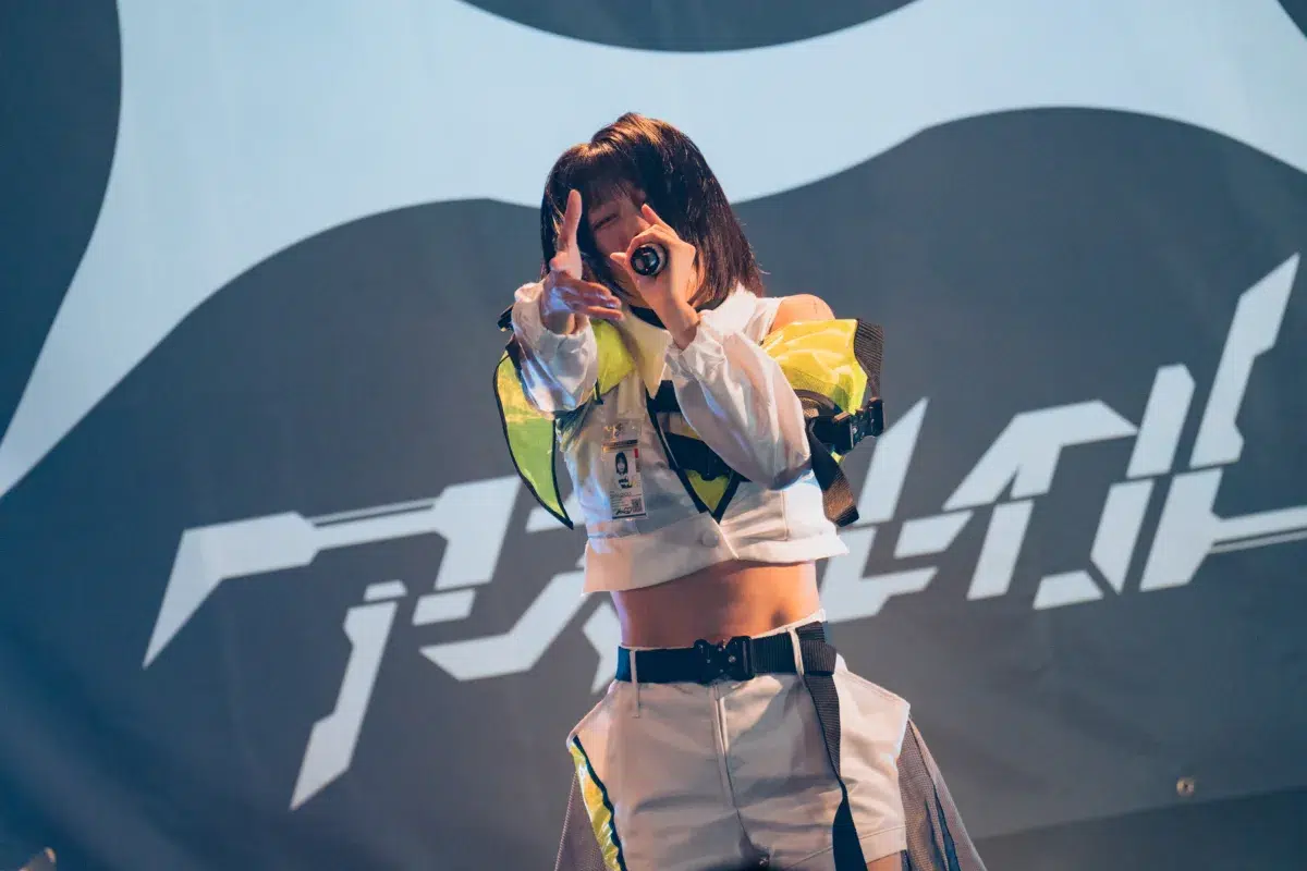 アストレイル、1周年記念ワンマンで”第一章”始動&新曲初披露! 112 アストレイル、1周年記念ワンマンで”第一章”始動&新曲初披露!