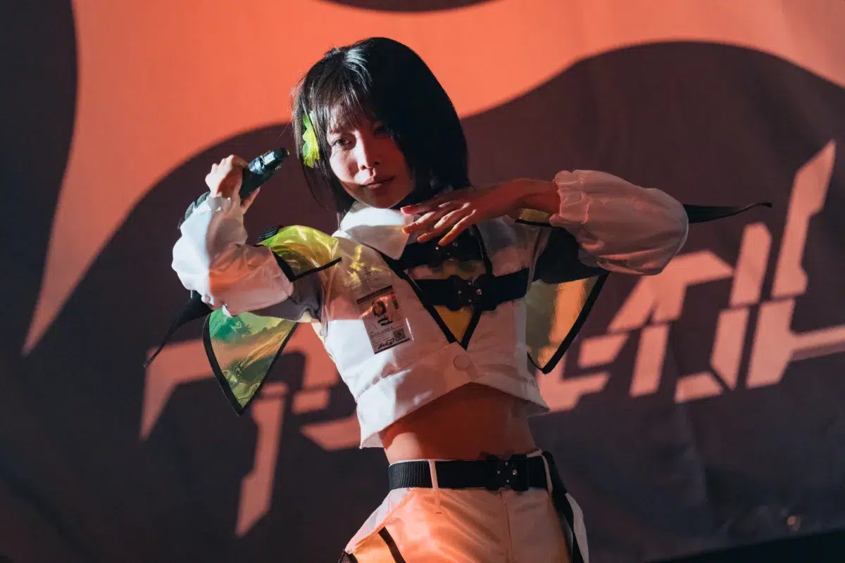 アストレイル、1周年記念ワンマンで”第一章”始動&新曲初披露! 119 アストレイル、1周年記念ワンマンで”第一章”始動&新曲初披露!
