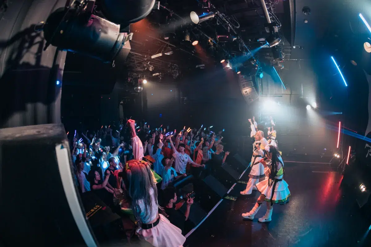 アストレイル、1周年記念ワンマンで”第一章”始動&新曲初披露! 15 アストレイル、1周年記念ワンマンで”第一章”始動&新曲初披露!