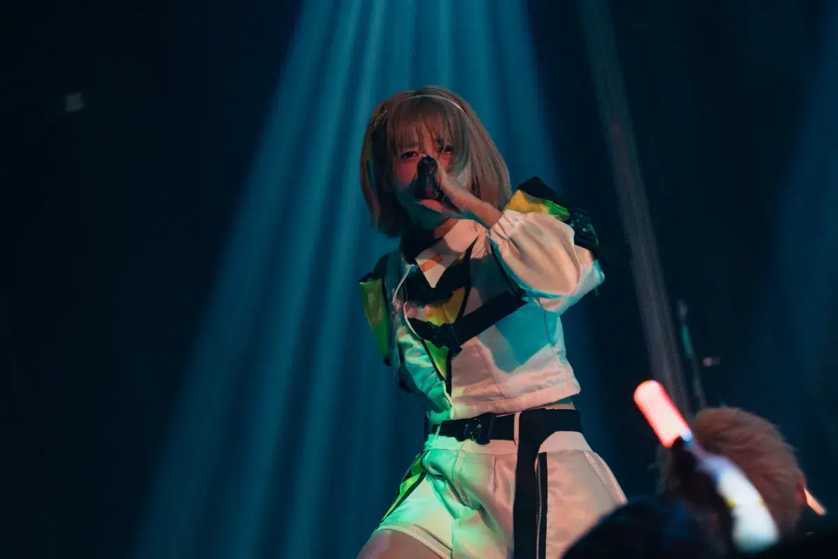 アストレイル、1周年記念ワンマンで”第一章”始動&新曲初披露! 145 アストレイル、1周年記念ワンマンで”第一章”始動&新曲初披露!