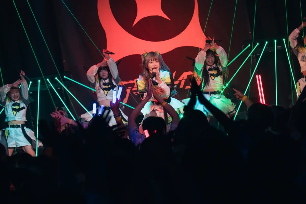 アストレイル、1周年記念ワンマンで”第一章”始動&新曲初披露! 147 アストレイル、1周年記念ワンマンで”第一章”始動&新曲初披露!