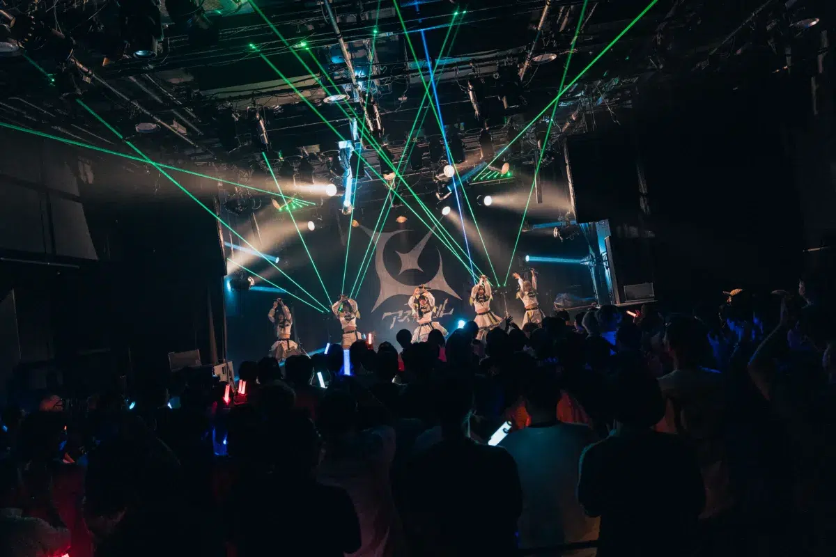 アストレイル、1周年記念ワンマンで”第一章”始動&新曲初披露! 19 アストレイル、1周年記念ワンマンで”第一章”始動&新曲初披露!