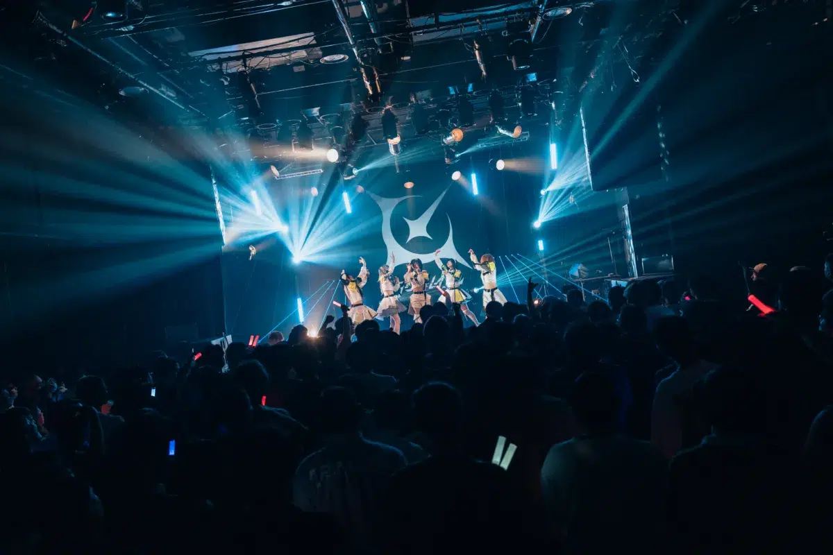 アストレイル、1周年記念ワンマンで”第一章”始動&新曲初披露! 32 アストレイル、1周年記念ワンマンで”第一章”始動&新曲初披露!