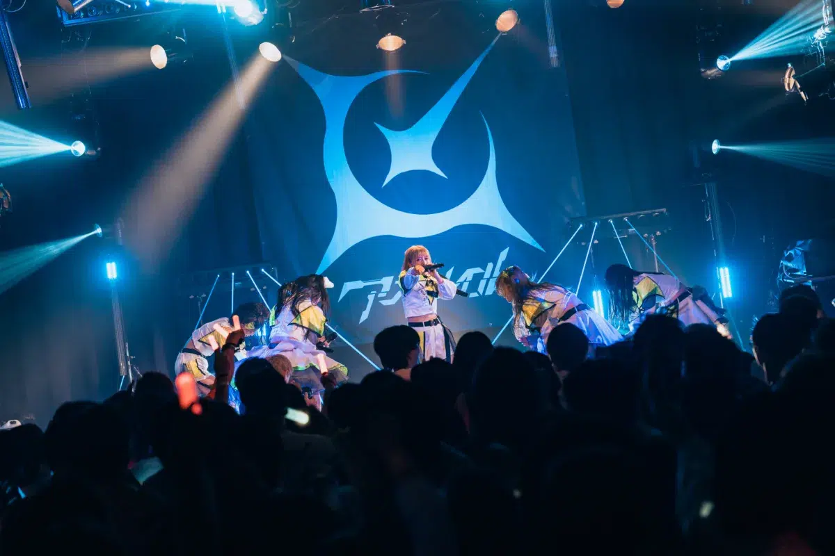 アストレイル、1周年記念ワンマンで”第一章”始動&新曲初披露! 40 アストレイル、1周年記念ワンマンで”第一章”始動&新曲初披露!
