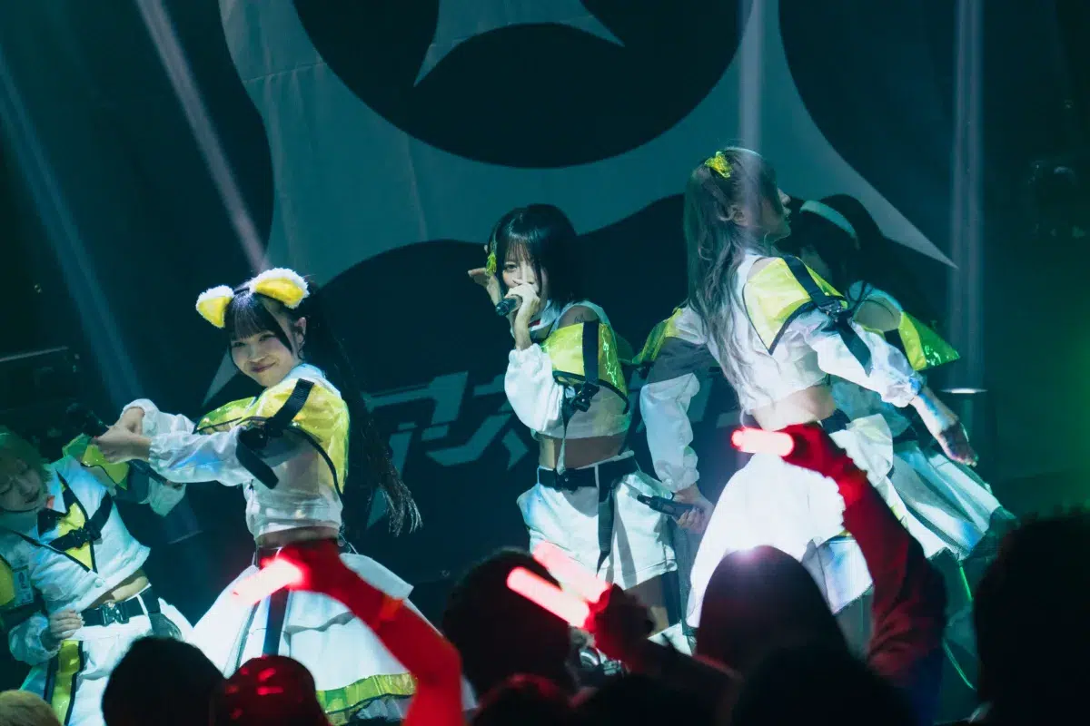 アストレイル、1周年記念ワンマンで”第一章”始動&新曲初披露! 55 アストレイル、1周年記念ワンマンで”第一章”始動&新曲初披露!