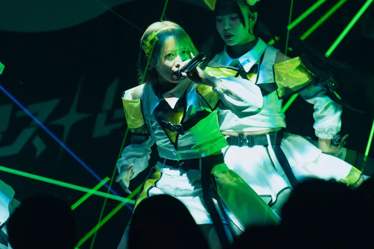 アストレイル、1周年記念ワンマンで”第一章”始動&新曲初披露! 57 アストレイル、1周年記念ワンマンで”第一章”始動&新曲初披露!