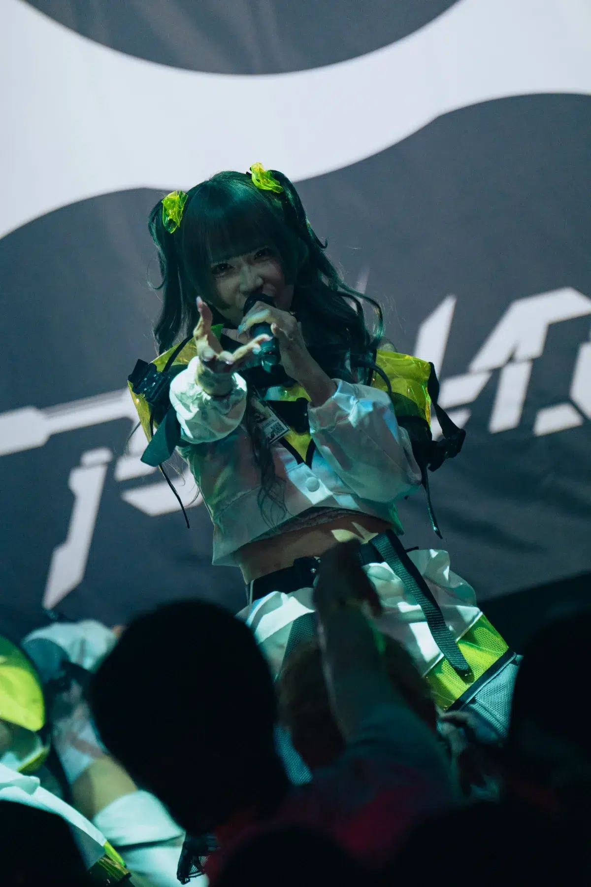 アストレイル、1周年記念ワンマンで”第一章”始動&新曲初披露! 59 アストレイル、1周年記念ワンマンで”第一章”始動&新曲初披露!