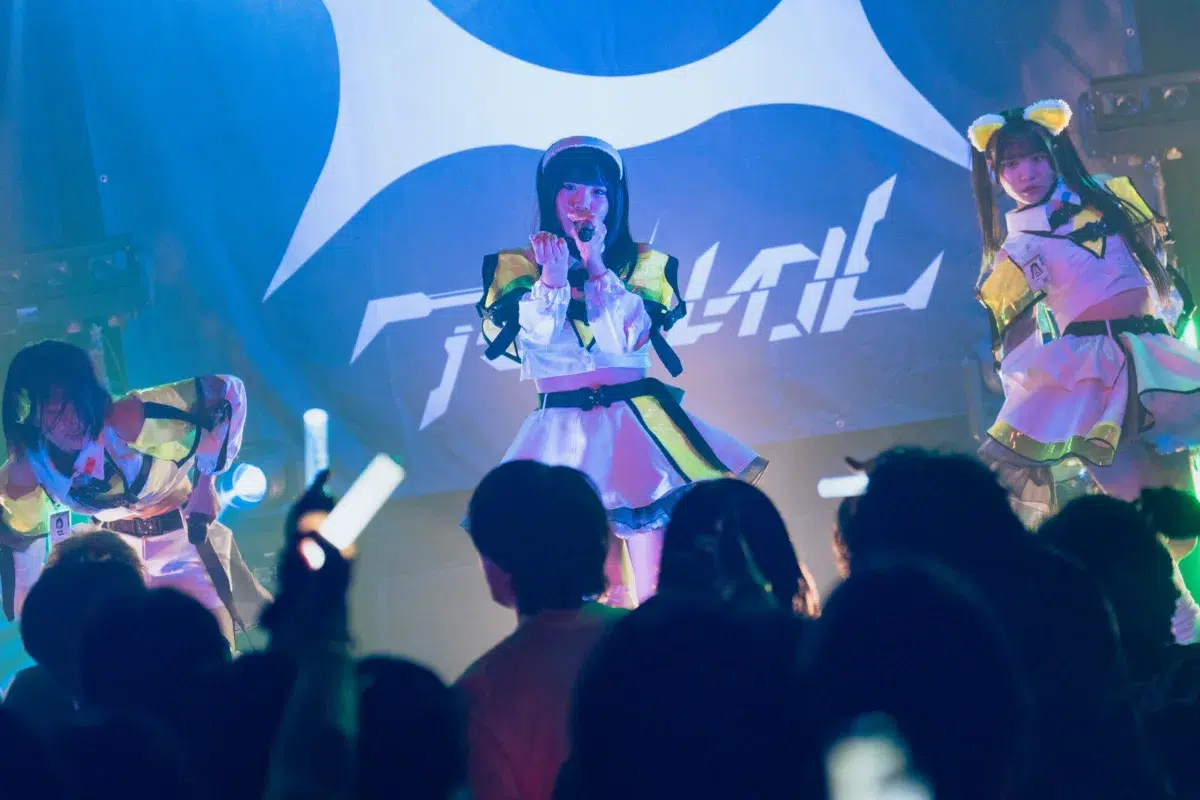 アストレイル、1周年記念ワンマンで”第一章”始動&新曲初披露! 68 アストレイル、1周年記念ワンマンで”第一章”始動&新曲初披露!