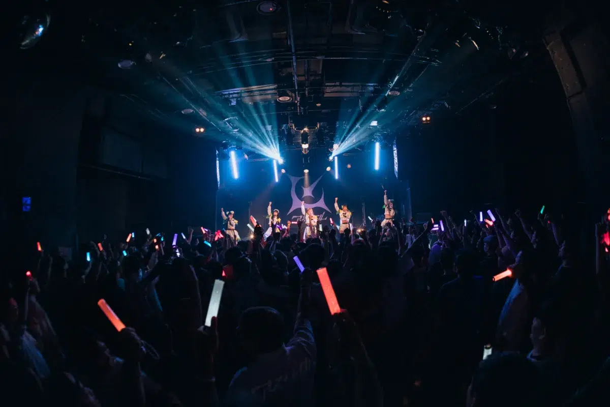 アストレイル、1周年記念ワンマンで”第一章”始動&新曲初披露! 9 アストレイル、1周年記念ワンマンで”第一章”始動&新曲初披露!